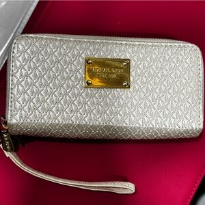 Michael Kors Metallic Gold Wristlet